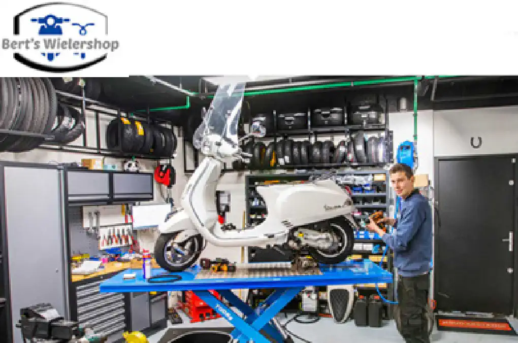 Bert's wielershop interieur